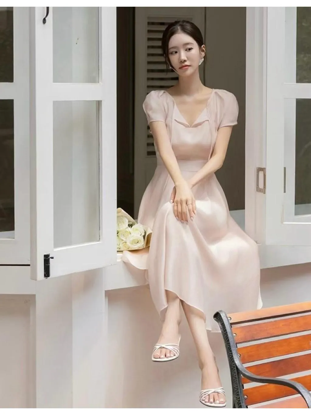🇰🇷Chloe C. 韓國東大門服飾🇰🇷 正韓開叉領綁帶公主袖洋裝