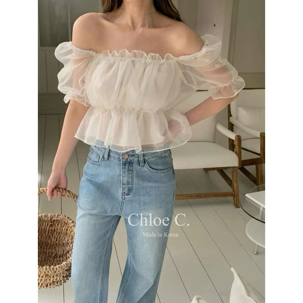 🇰🇷Chloe C. 韓國東大門服飾🇰🇷 正韓立體刺繡蝴蝶結荷葉一字領上衣