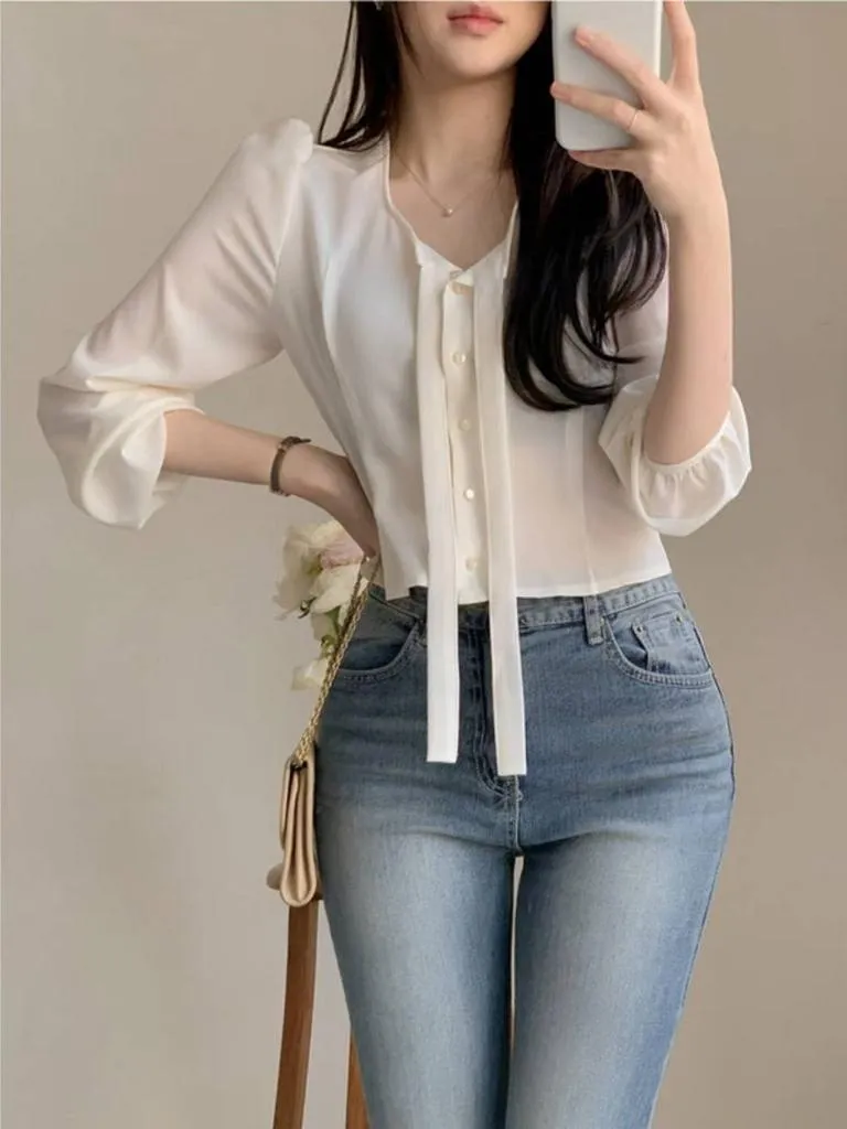 🇰🇷Chloe C. 韓國東大門服飾🇰🇷 正韓公主袖束口綁帶領長袖短版上衣