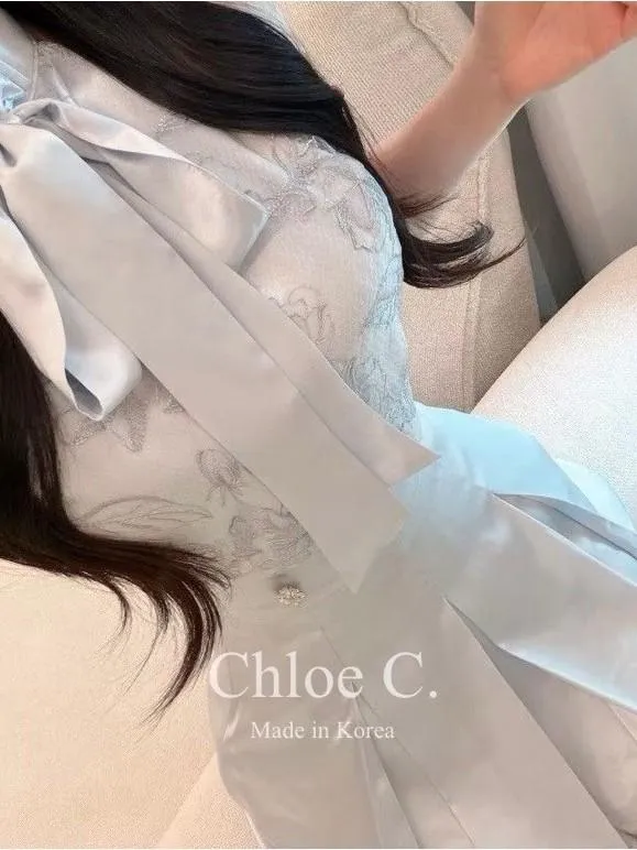 🇰🇷Chloe C. 韓國東大門服飾🇰🇷 正韓蕾絲刺繡領口綁帶無袖上衣百褶短裙套裝