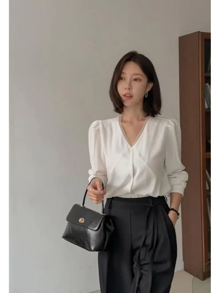 🇰🇷Chloe C. 韓國東大門服飾🇰🇷 正韓薄紗V領公主長袖繞頸綁帶上衣