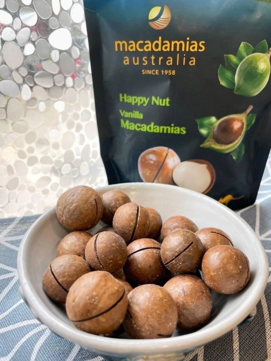 MACADAMIAS AUSTRALIA 帶殼夏威夷火山豆3包免運費