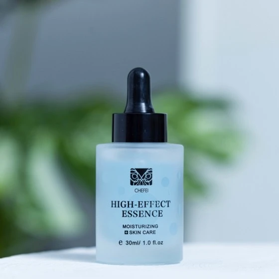 藍眼淚冰河保濕精華30ml