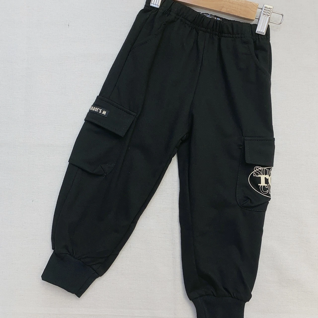 KM-9342黑工裝英文薄縮口棉褲