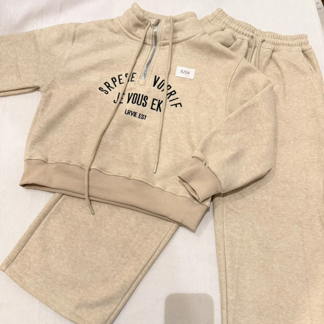 KZG-8204卡立領英文內絨套裝