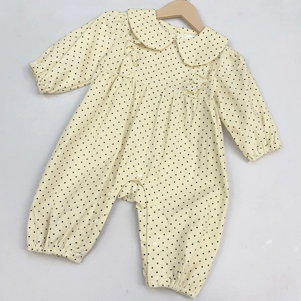 G-9263滿版點點荷葉爬服