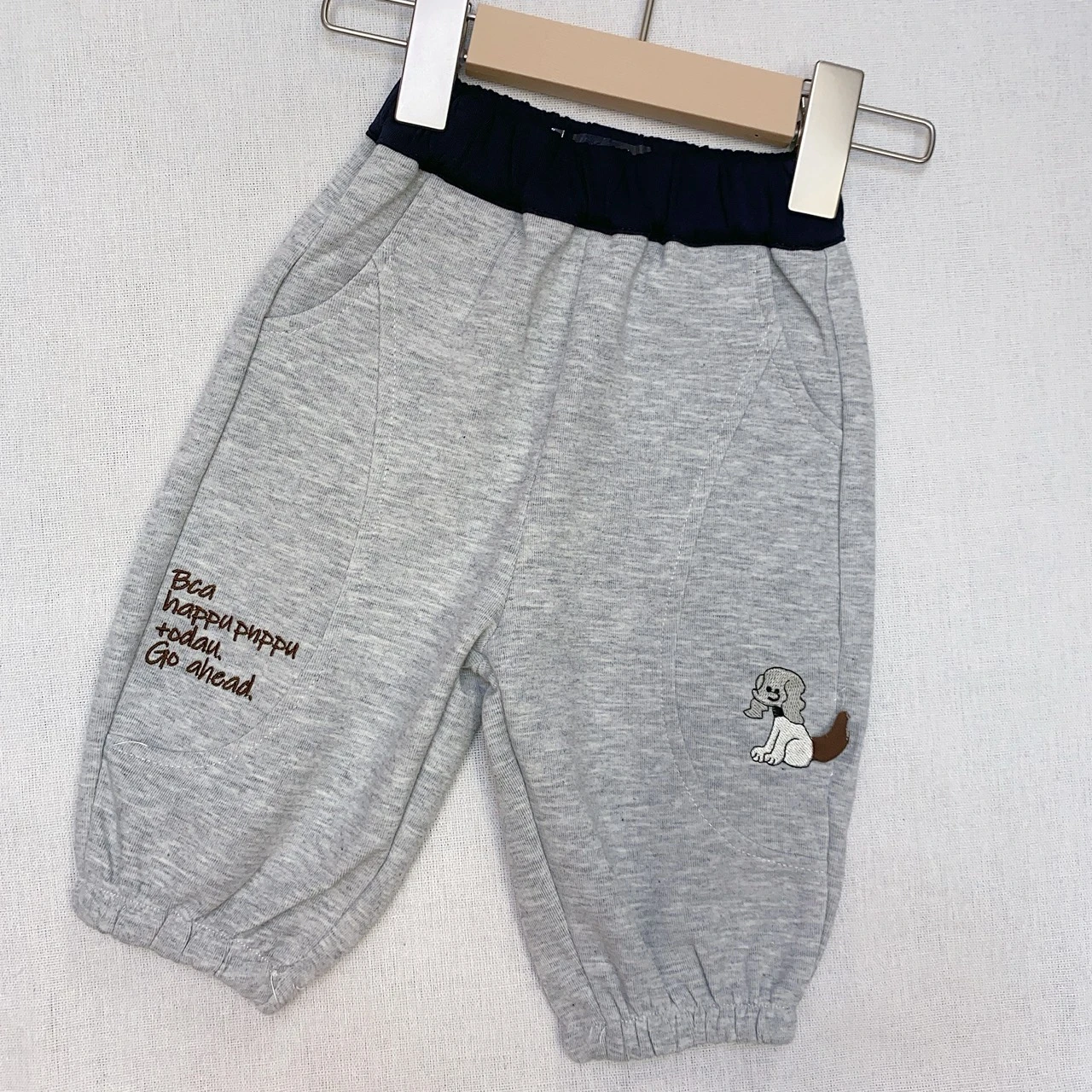G-6606灰刺繡狗狗縮口褲