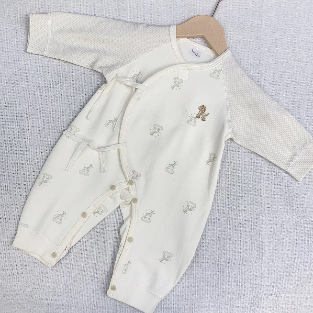 G-9300綠雲朵小斑馬側綁帶爬服