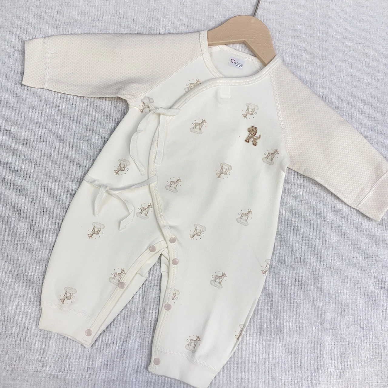 G-9299咖雲朵小斑馬側綁帶爬服