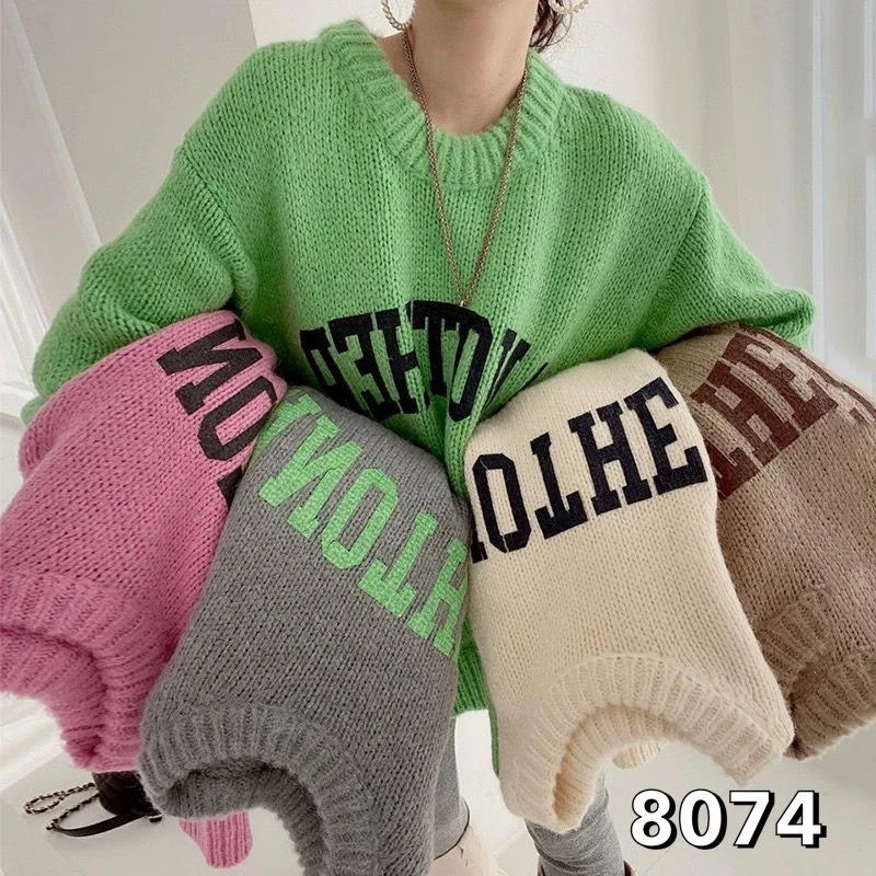 UG-8074英文針織上衣