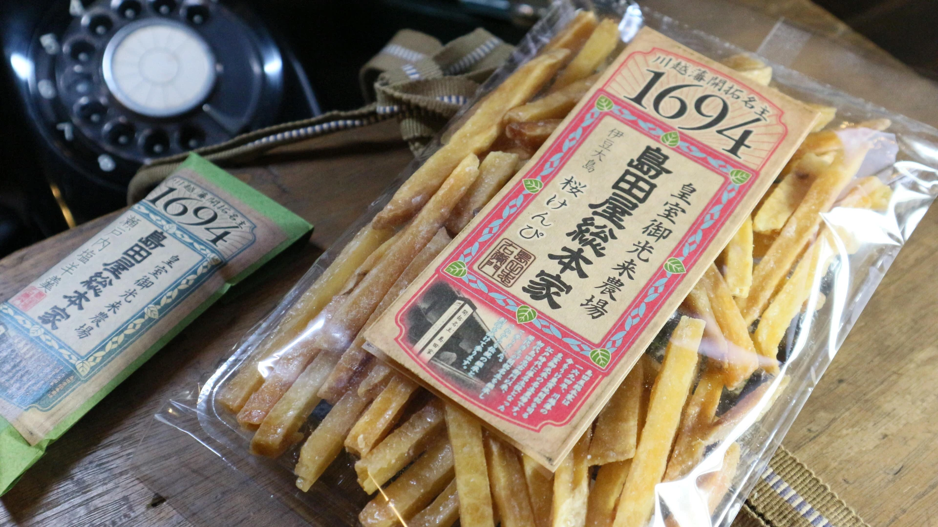 伊豆大島櫻花地瓜脆條情境