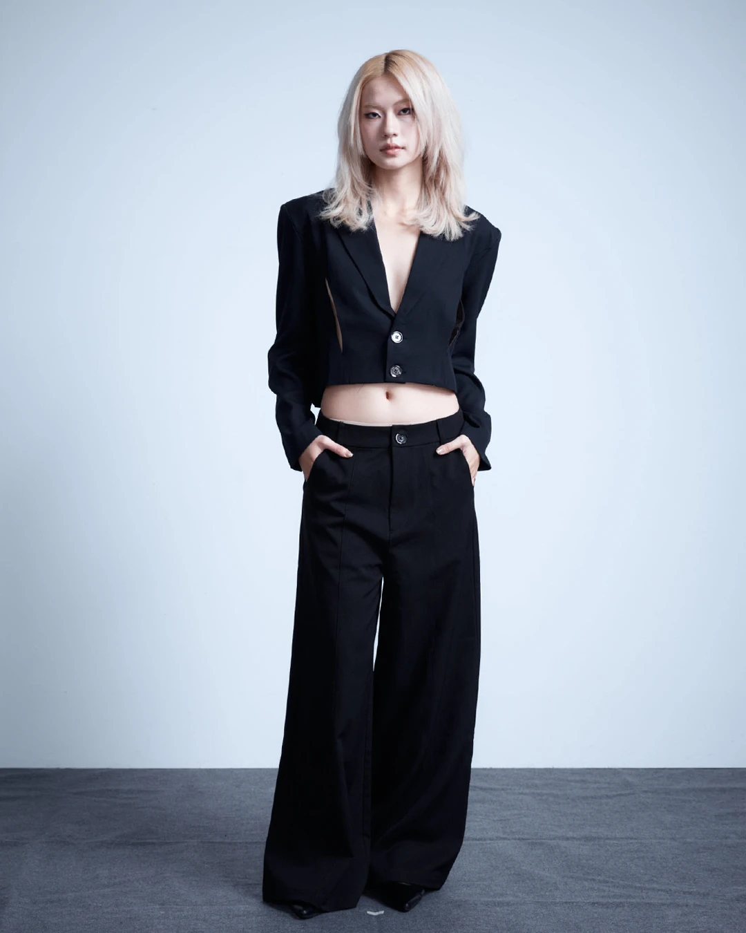 Frame-Cut Wide-Leg Pants