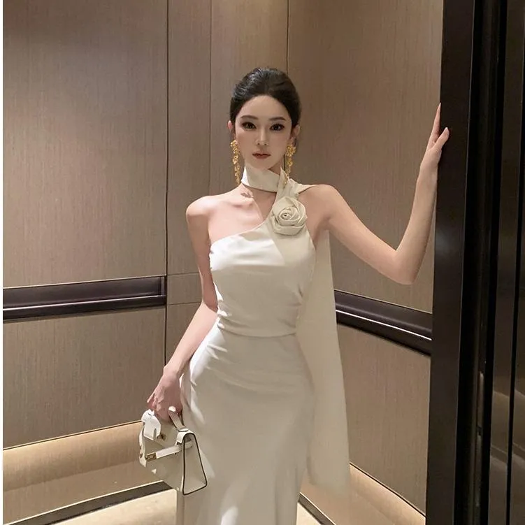 緞面斜肩連身裙 法式高級感洋裝 婚禮洋裝 婚宴服 小禮服 氣質洋裝 晚宴服 海邊洋裝 優雅洋裝 露背洋裝