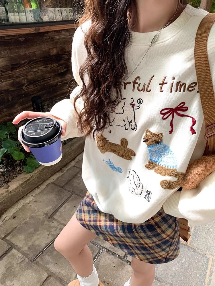 韓系可愛刺繡大學T 貓咪狗狗印花 無刷毛寬鬆顯瘦上衣 日系學院風 減齡百搭長袖 學生穿搭 春秋薄款衛衣 休閒運動