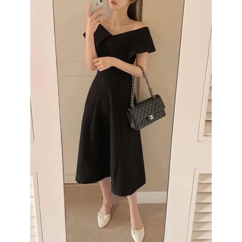 法式復古 赫本風小禮服 夏大V領 黑色禮服 名媛款收腰洋裝 黑色洋裝 復古洋裝 法式洋裝 晚宴服 連身裙