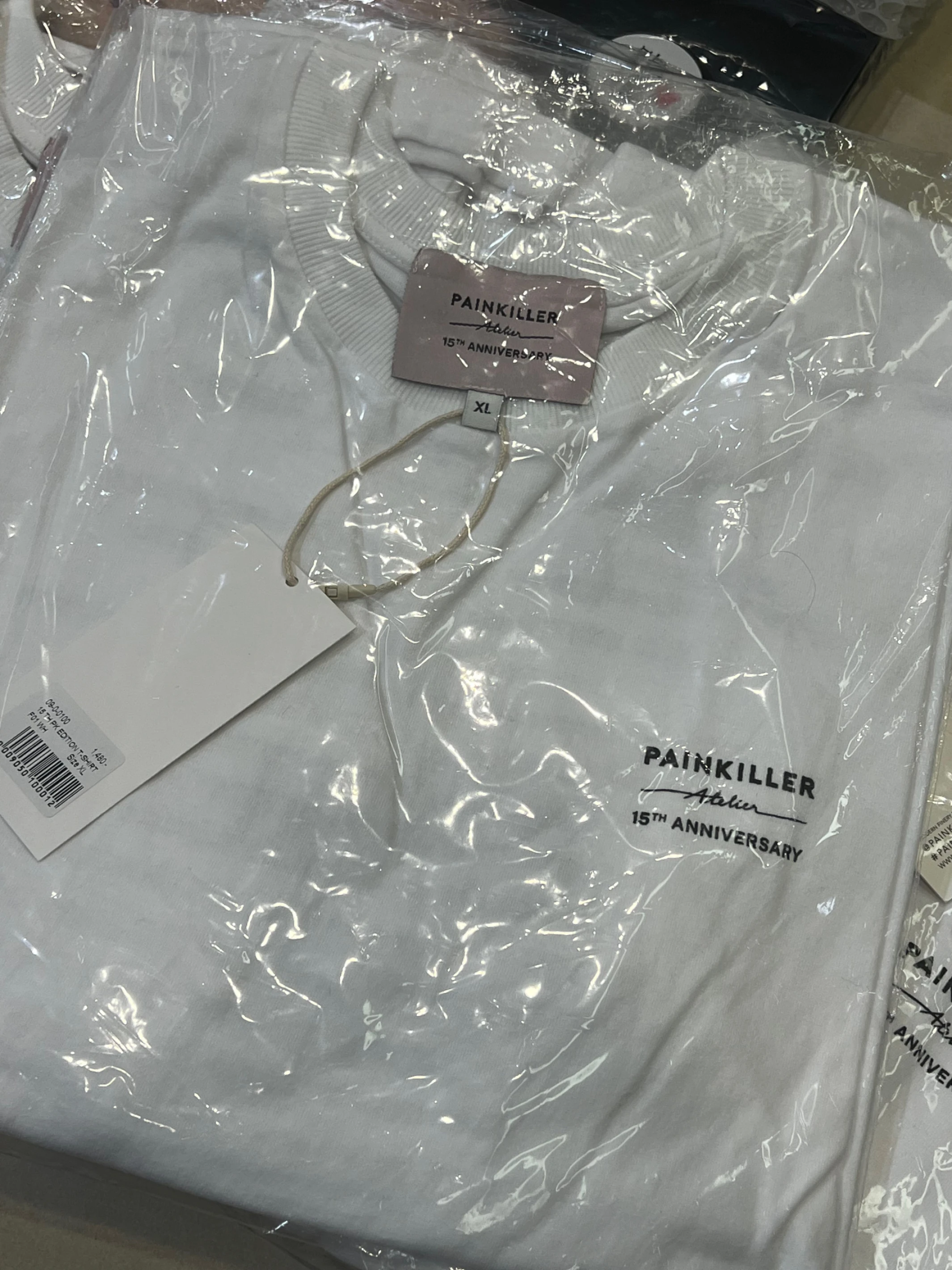 PAINKILLER 白色短袖T