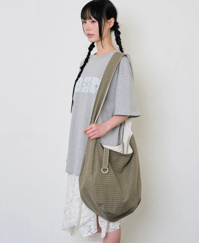 【itzavibe】 REVERSIBLE STRIPE BAG 雙面兩用包