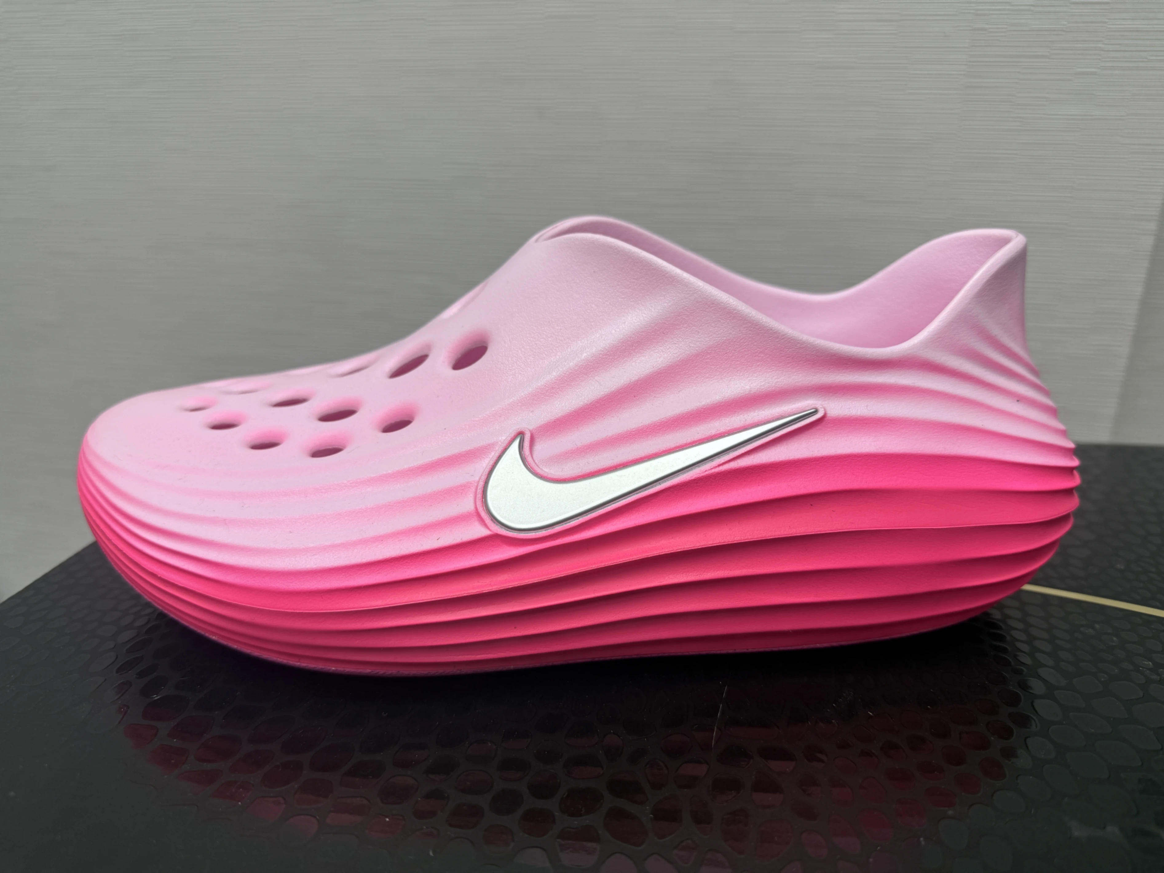 Nike ReactX Rejuven8 桃紅 恢復防水拖鞋 女鞋 HV5062-601