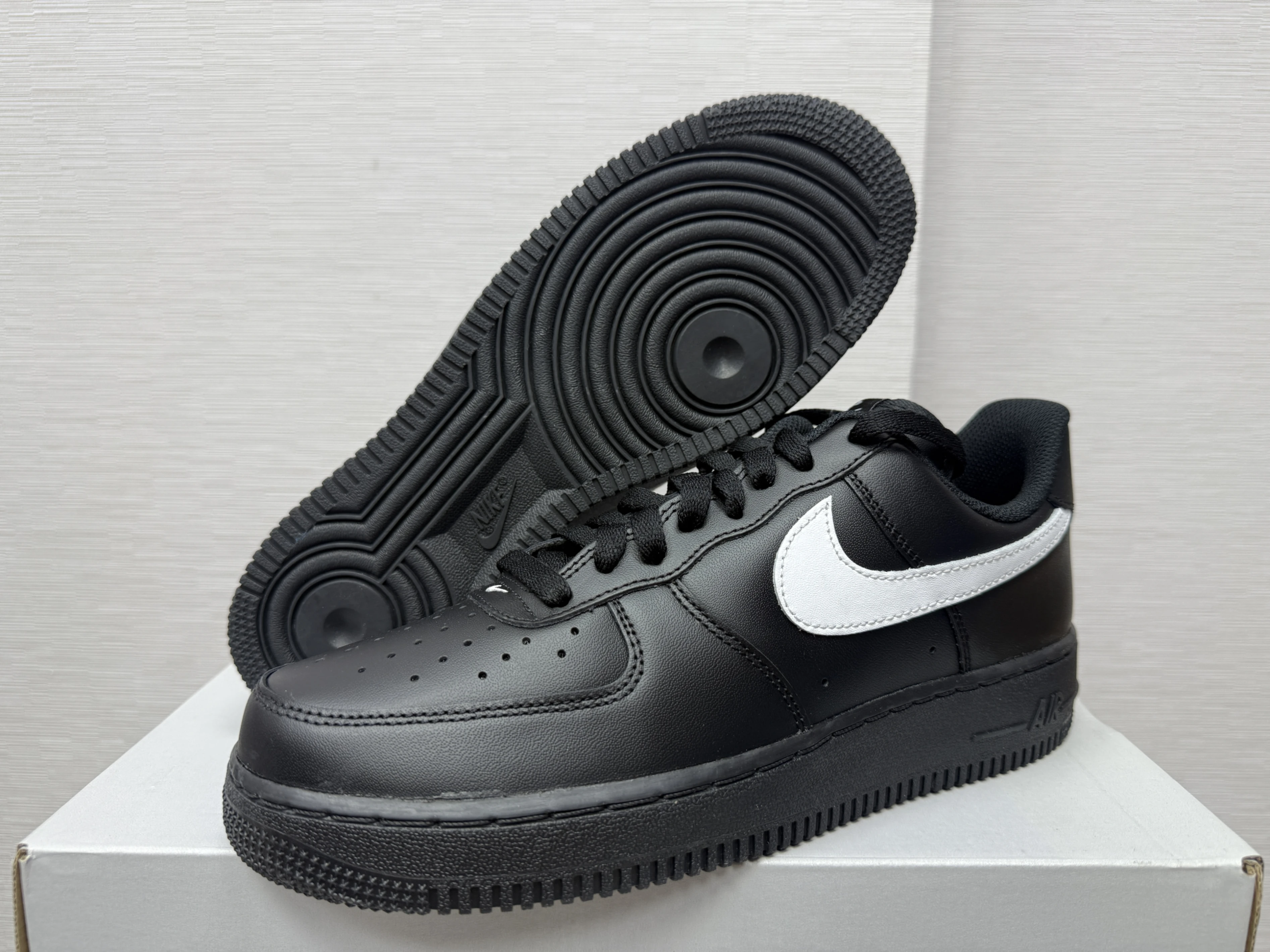 Nike Air Force 1 AF1 全黑白勾 FZ0627-010