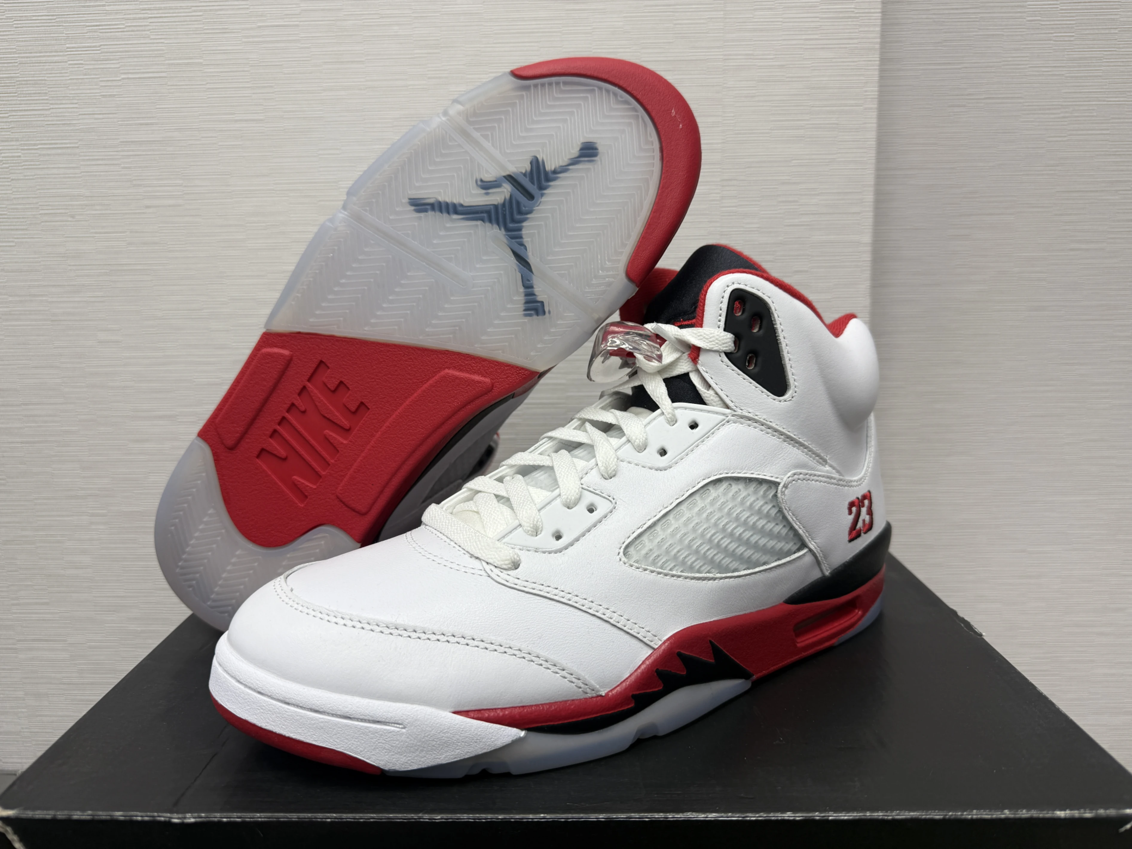 Air Jordan 5 Fire Red Black Tongue 流川楓 HQ7978-101