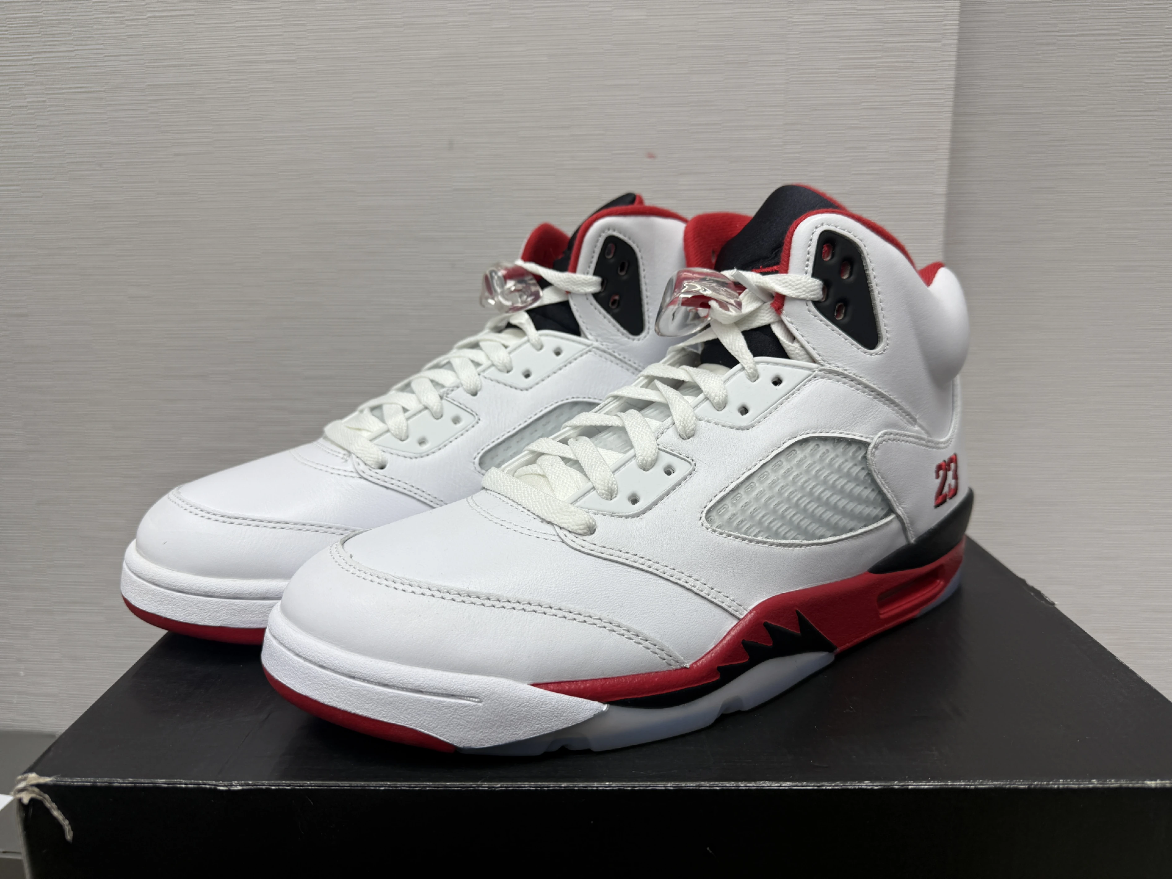 Air Jordan 5 Fire Red Black Tongue 流川楓 HQ7978-101