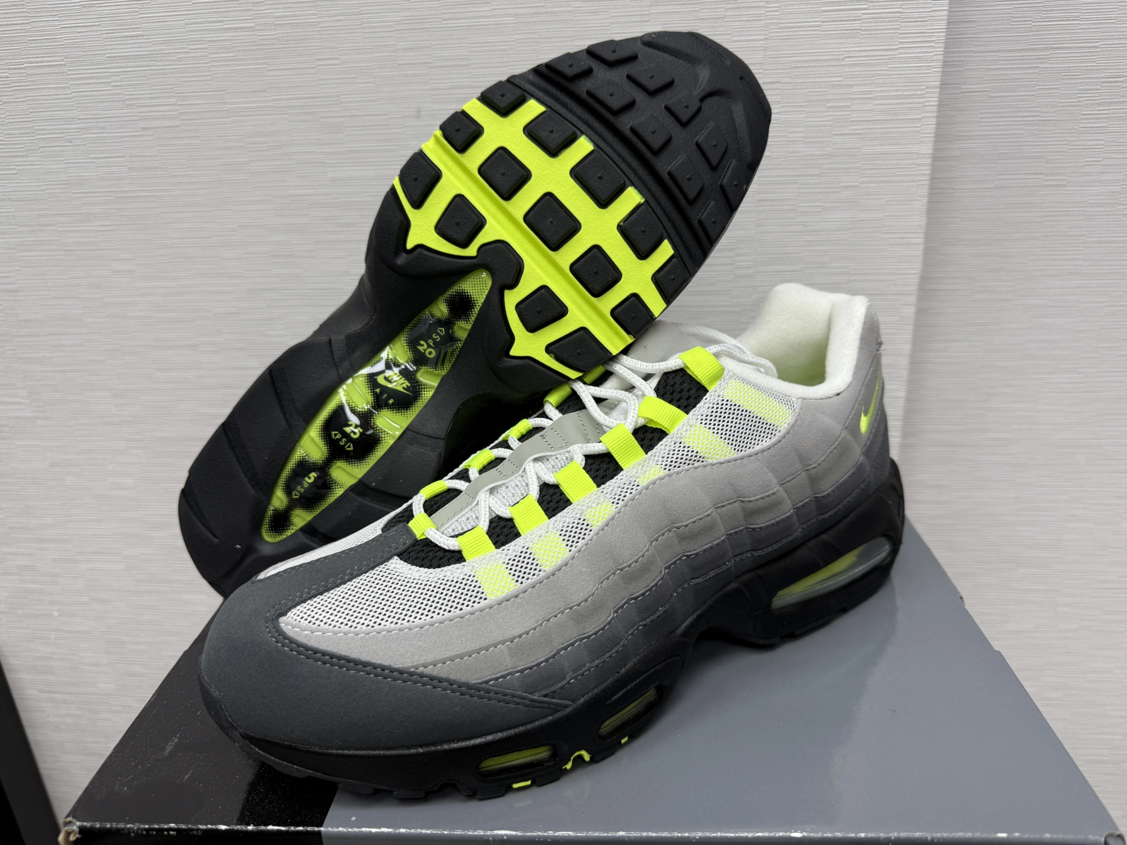 Nike Air Max 95 OG  HM4740-001