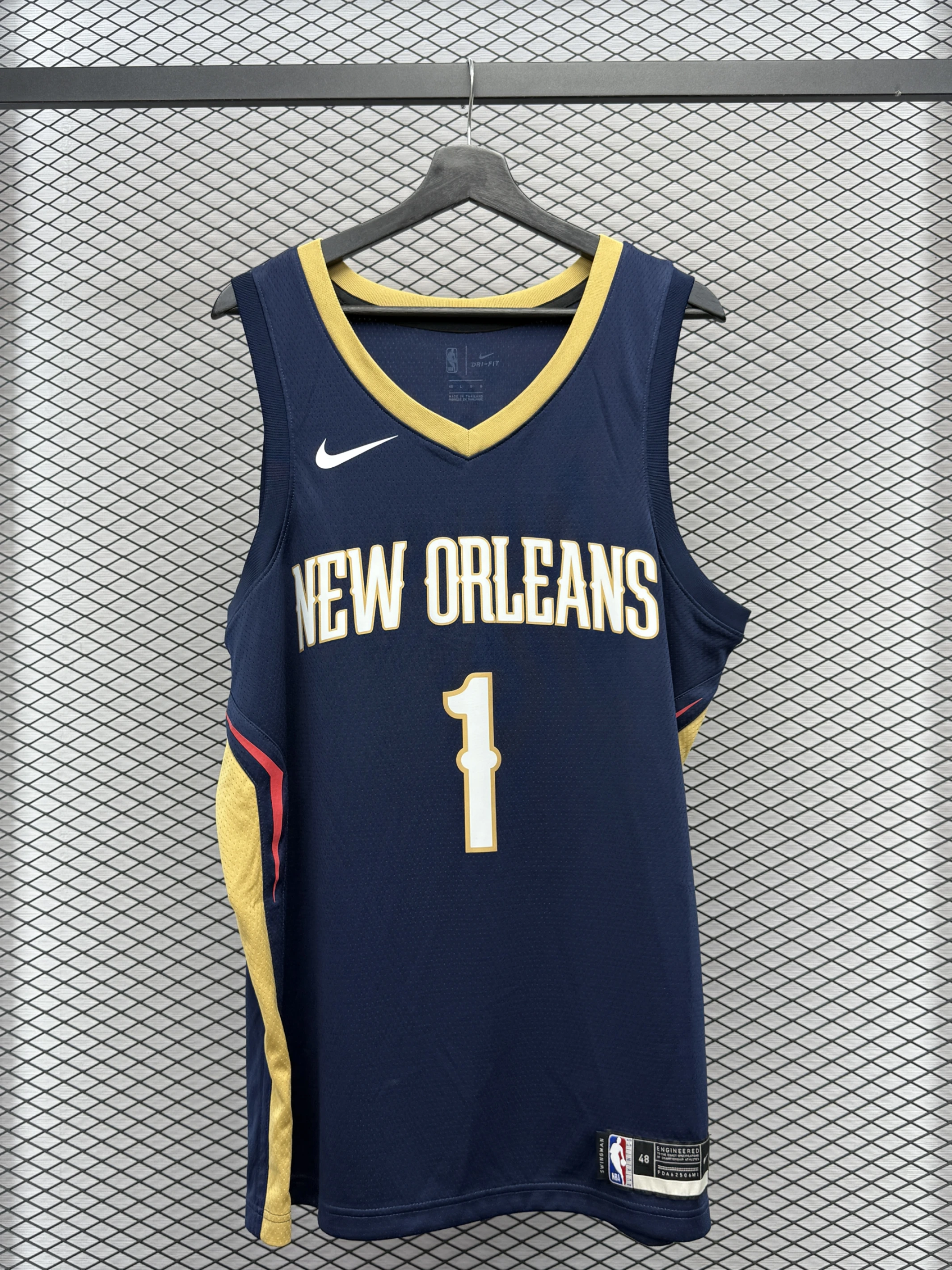 Nike NBA Zion Williamson Swingman Jersey