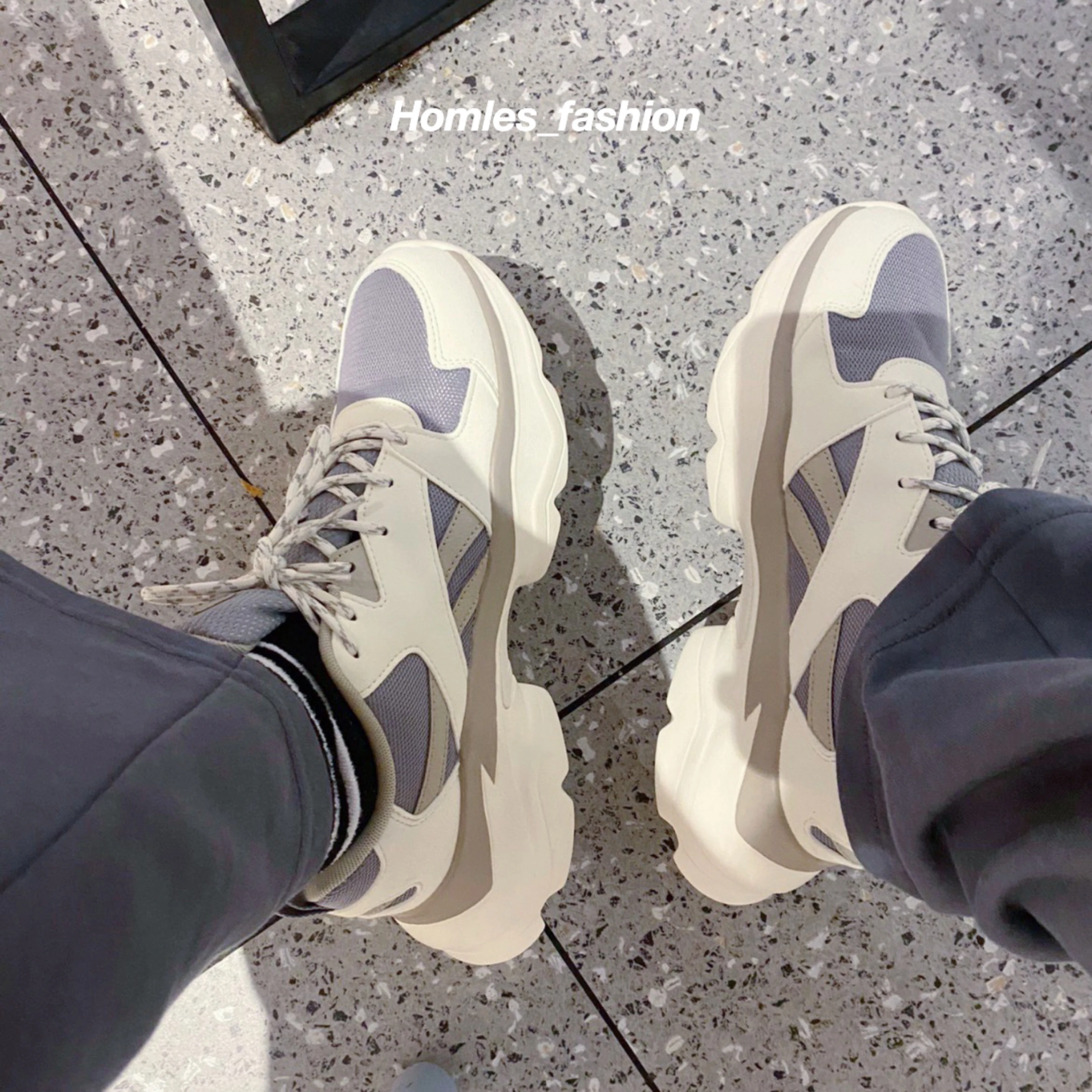 [Holmes]REEBOK BRIDGE 3.0 米灰色 DV8339