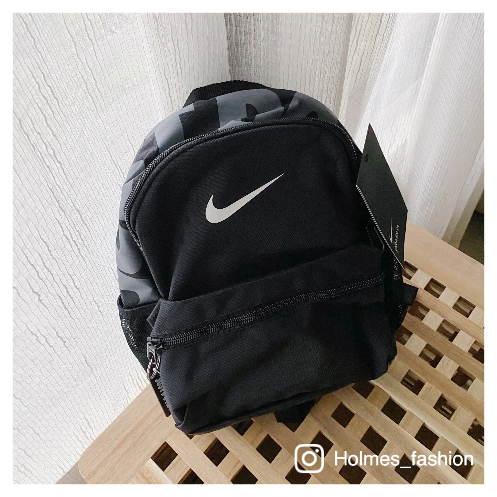 [Holmes]NIKE JUST DO IT 小後背包 黑灰色 BA5559-010