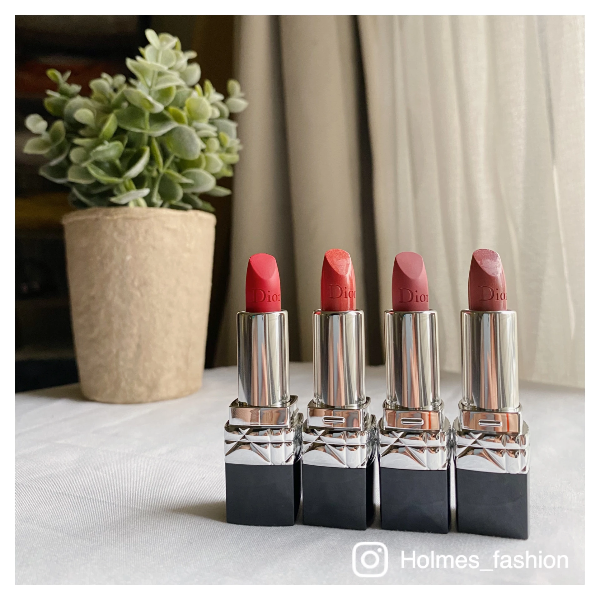[Holmes]DIOR 2020 聖誕禮盒組(1.5G唇膏*4)DIOR #999 #555 #727 #434