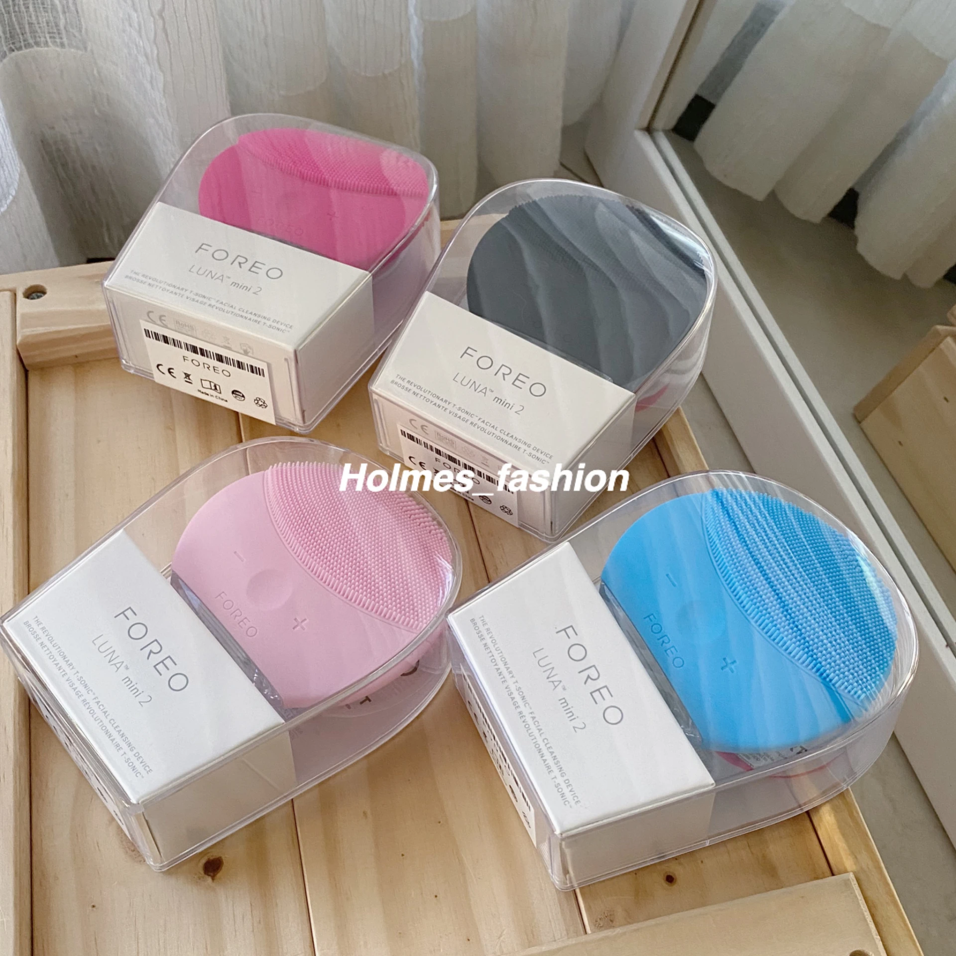[Holmes]FOREO LUNA Mini 2 露娜 洗臉機 迷你淨透潔面儀 ( 音波洗臉機 / 電動洗臉機 / 去角質 / 矽膠洗臉刷 / 潔膚儀 ) 粉色 / 黑色 / 藍色