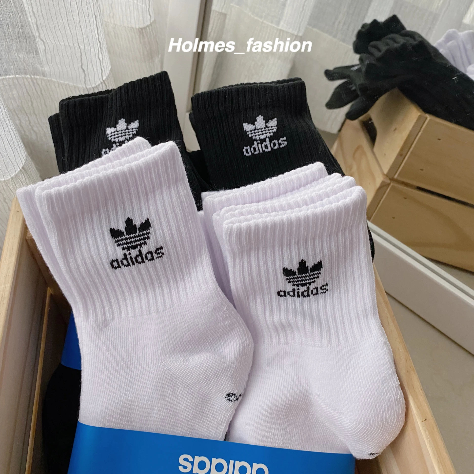 [Holmes]ADIDAS ORIGINALS 三葉草 中筒襪 白色 / 黑色 六件組 襪子
