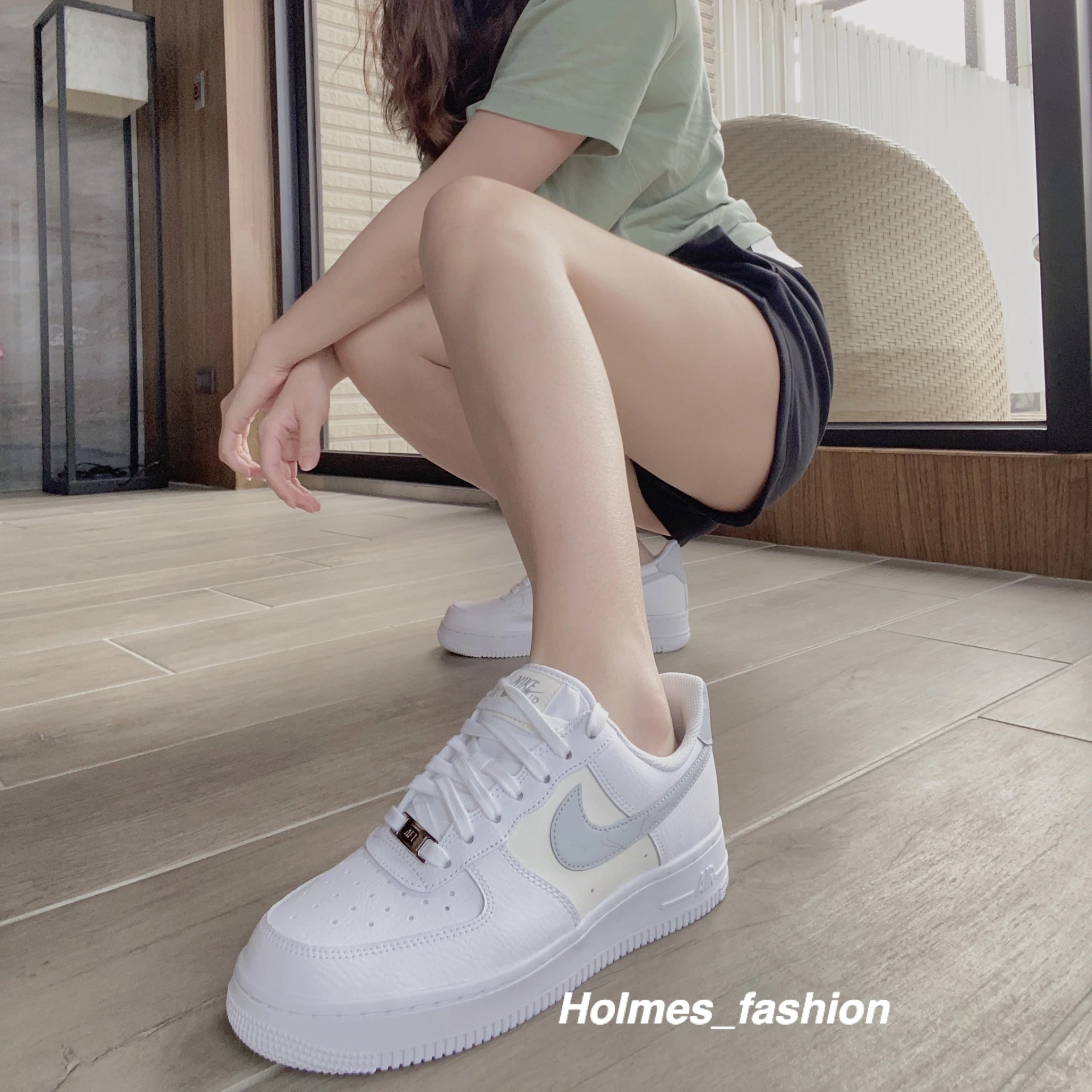 [Holmes]NIKE AIR FORCE 1 國外限定款 反光小勾勾款 DV2237-100