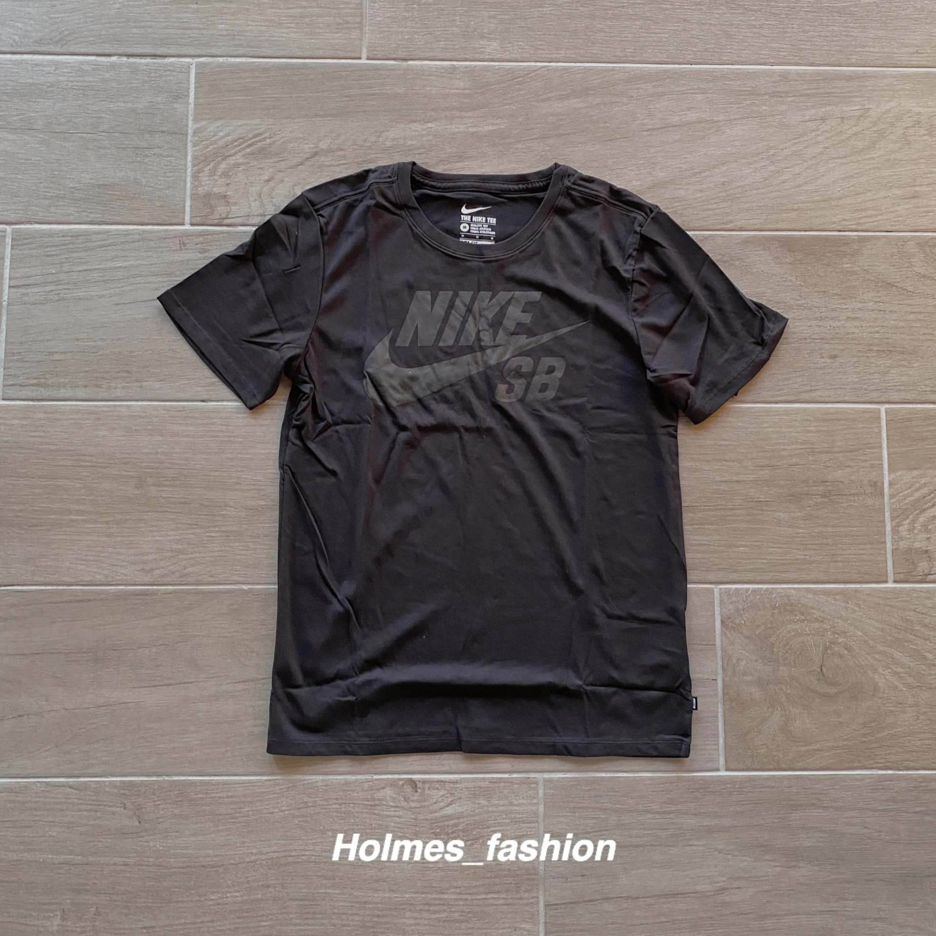 [Holmes]NIKE SB LOGO 短袖 T恤 全黑 821947-010