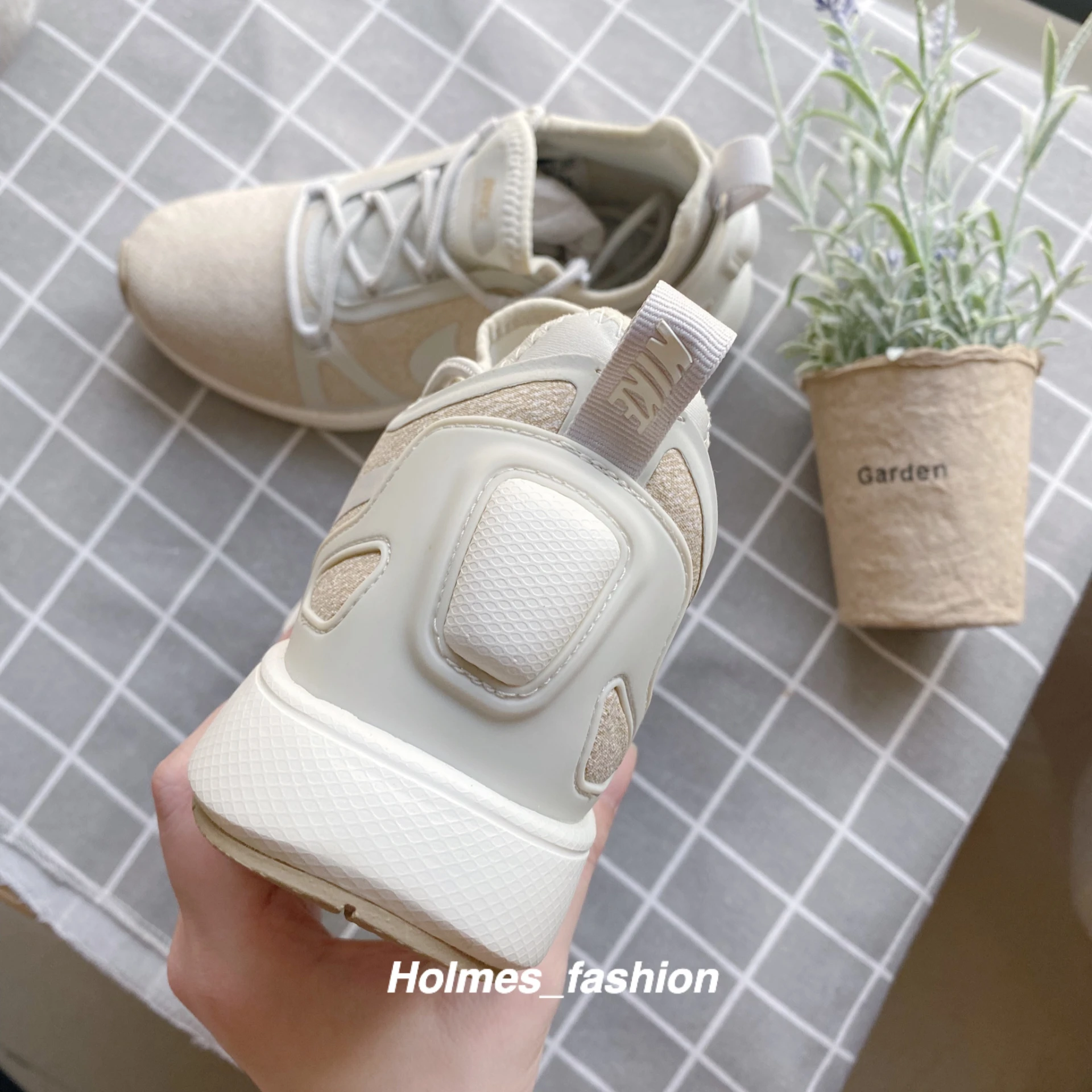 [Holmes]NIKE DUEL RACER KNIT AA1107-001 米灰 運動鞋 23.5 公分