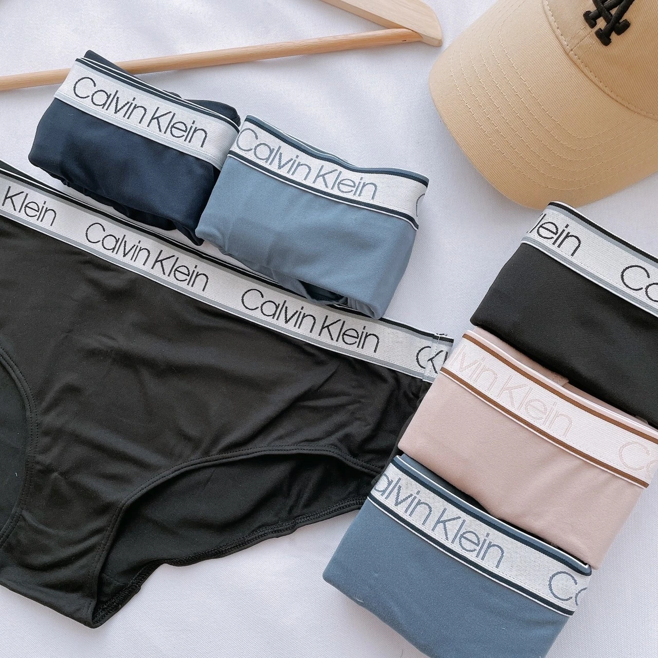 [Holmes] CALVIN KLEIN CK 女版 套裝款 內褲 三角褲