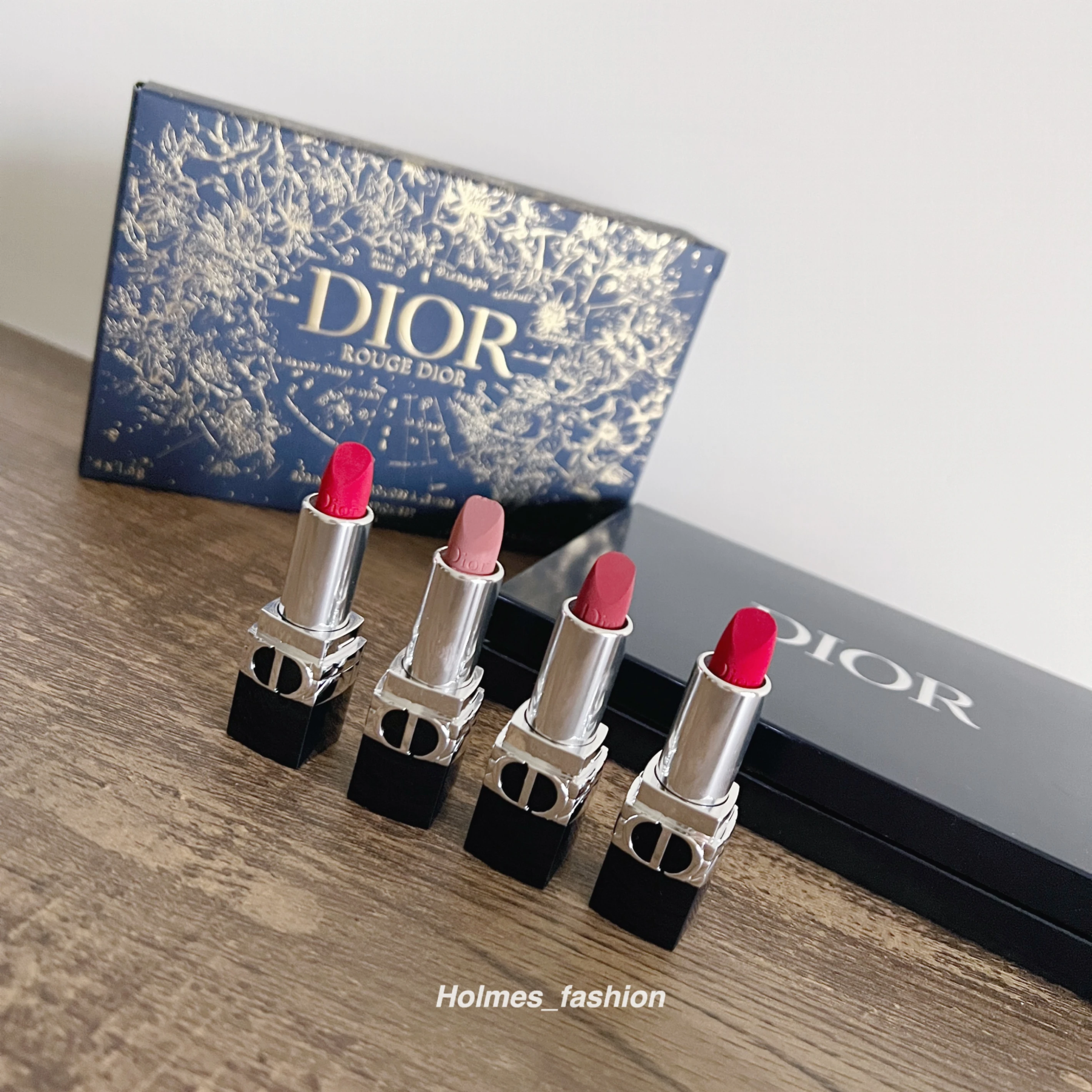 [Holmes]DIOR 2022 聖誕禮盒 迷你唇膏禮盒組 1.5G唇膏*4 #100杏仁奶茶 #760 復古正紅 #720 紅棕豆沙 #999絲絨紅唇