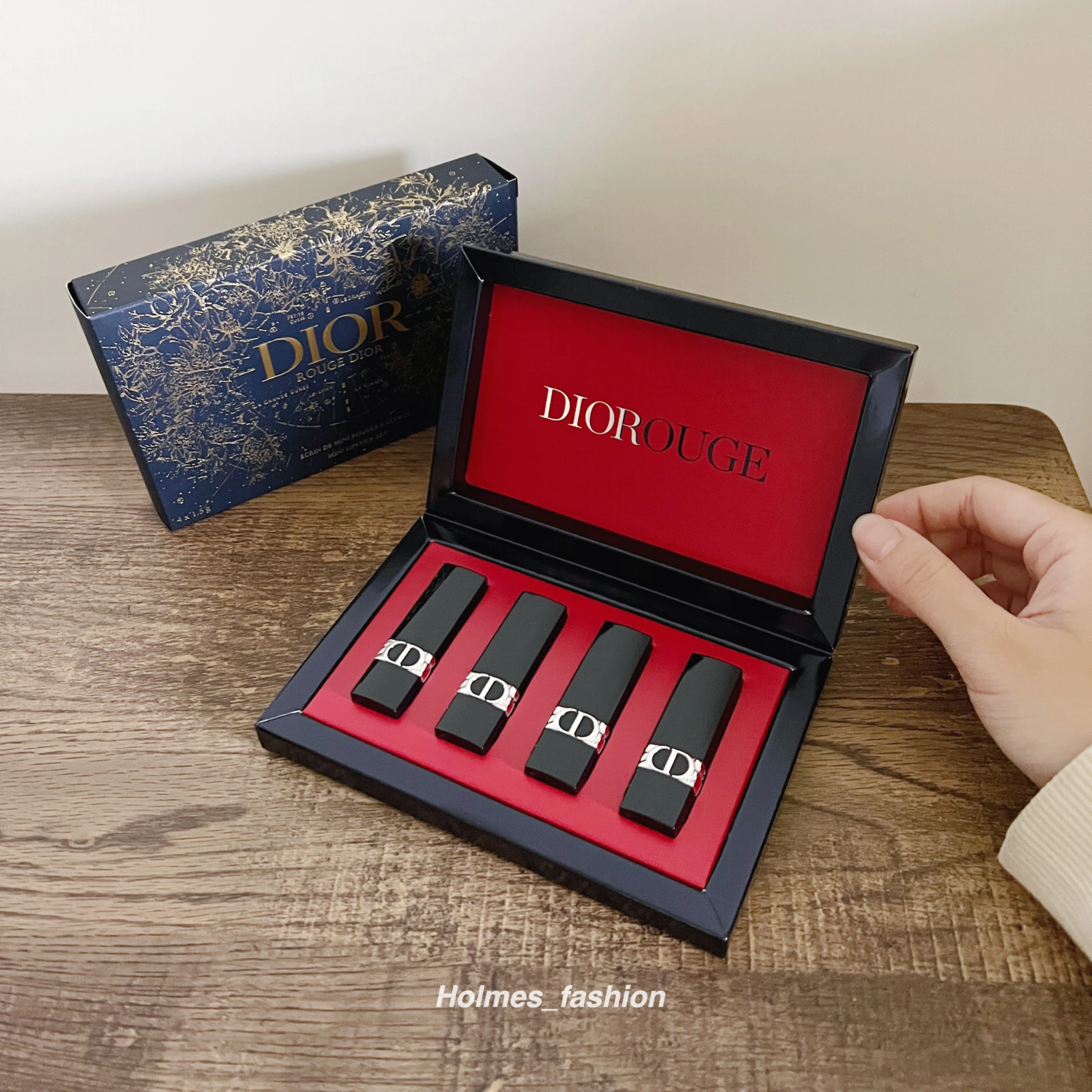 [Holmes]DIOR 2022 聖誕禮盒 迷你唇膏禮盒組 1.5G唇膏*4 #100杏仁奶茶 #760 復古正紅 #720 紅棕豆沙 #999絲絨紅唇