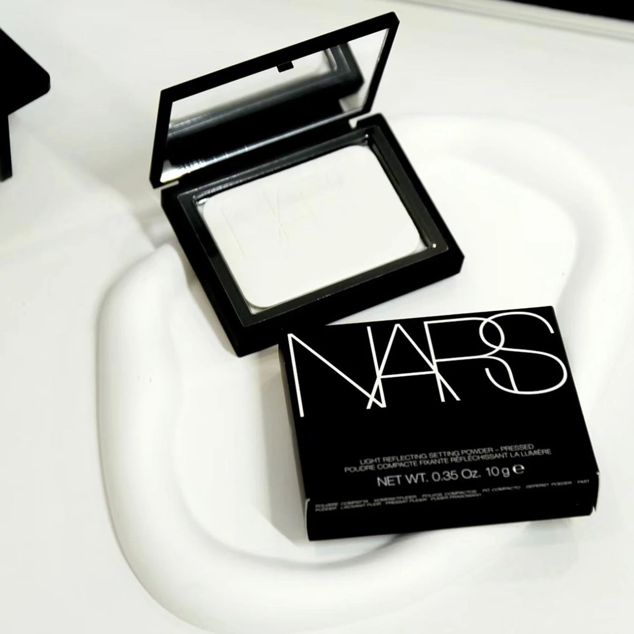 [Holmes]Nars 裸光蜜粉餅 NARS 小白餅