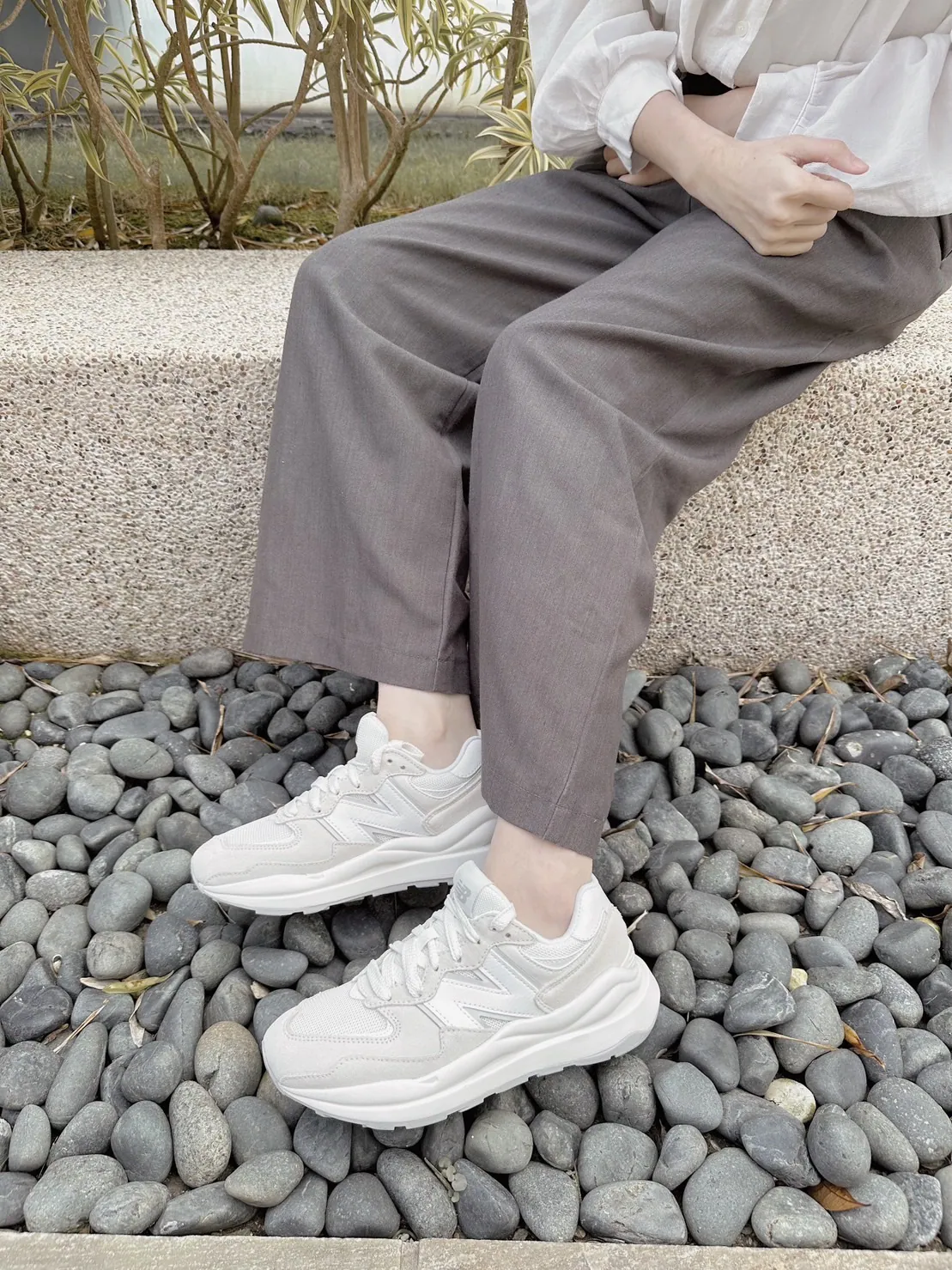 [Holmes]NEW BALANCE W5740ESA 燕麥白 NB 5740
