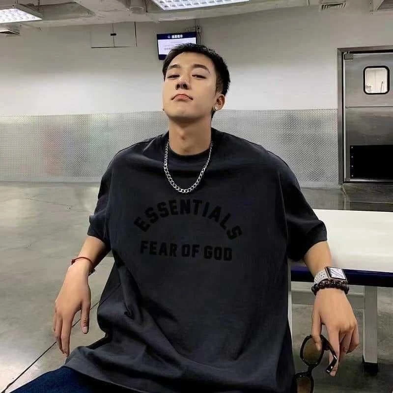 HOLMES |FEAR OF GOD ESSENTIALS Logo Tee / Jet Black 23SS  全黑短T
