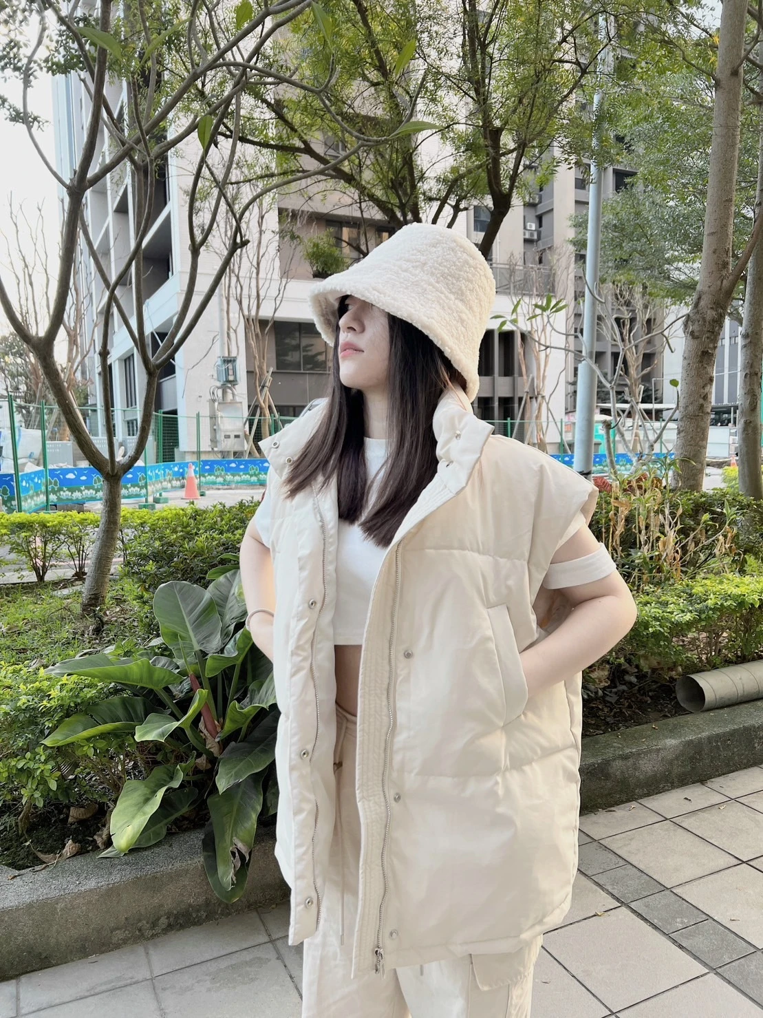 [Holmes]秋冬新款 90%鴨絨背心 超好看版型羽絨背心外套 三色