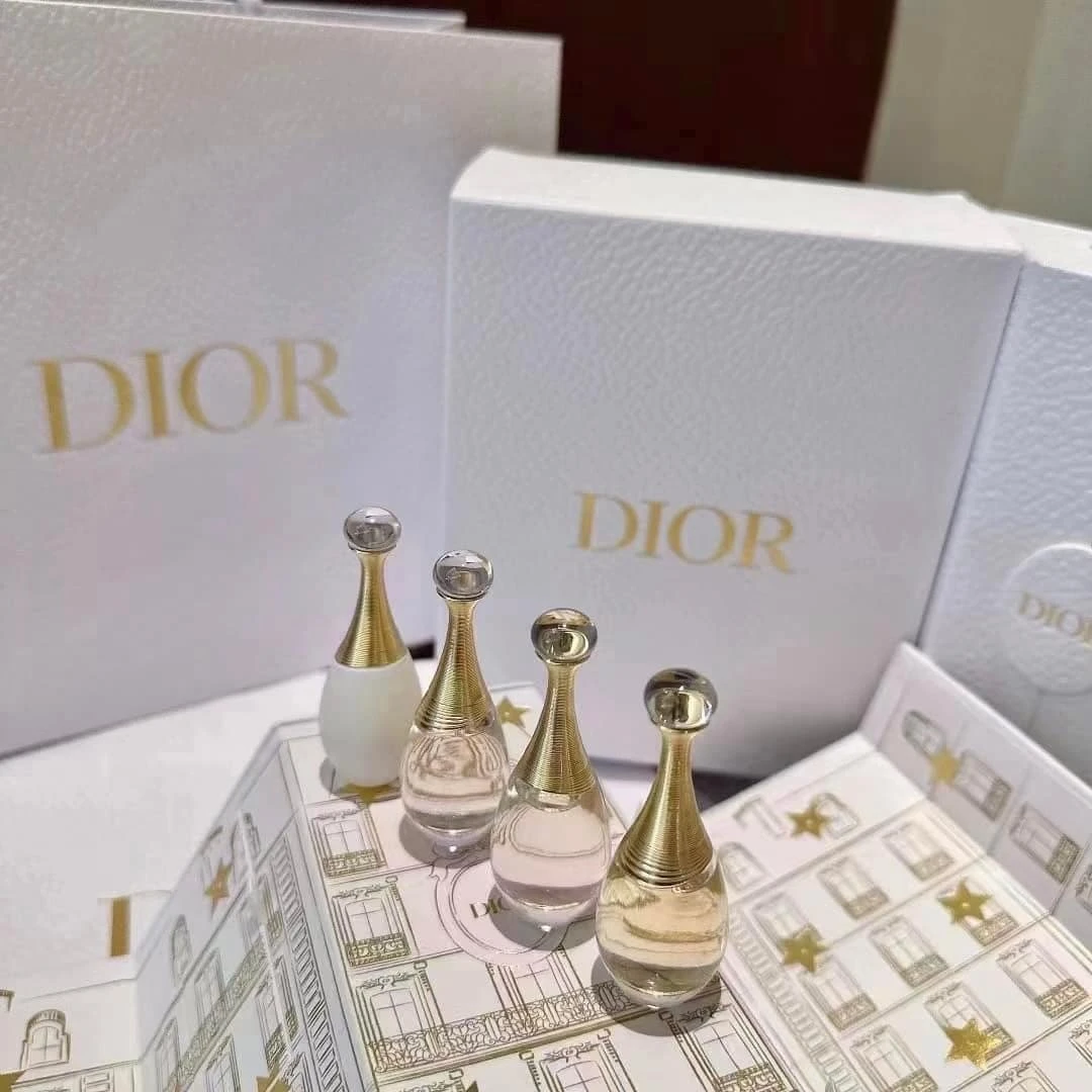 Dior 絕美限量蒙田城堡香水禮盒
