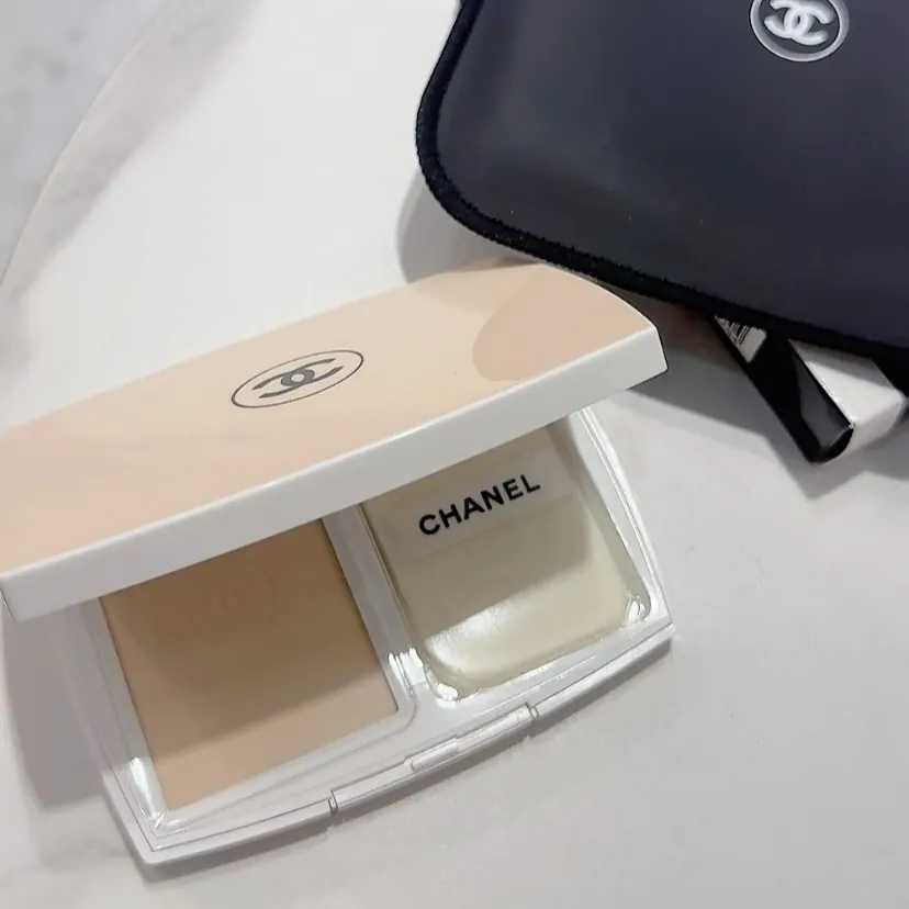 CHANEL香奈兒 珍珠光感輕透防護粉餅SPF 25/PA+++(精巧版)