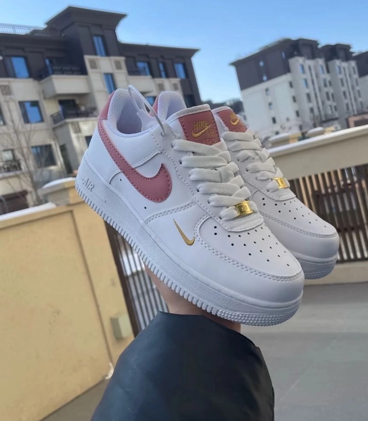 [Holmes]NIKE AIR FORCE 1 AF1 白粉金勾 粉金 金箔 小金勾 金標勾 休閒鞋 女鞋 CZ0270-103