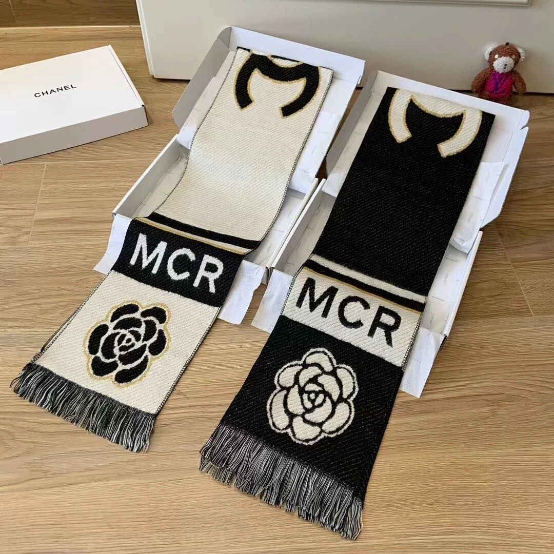 Chanel  VIP英國曼徹斯特秀場贈品圍巾