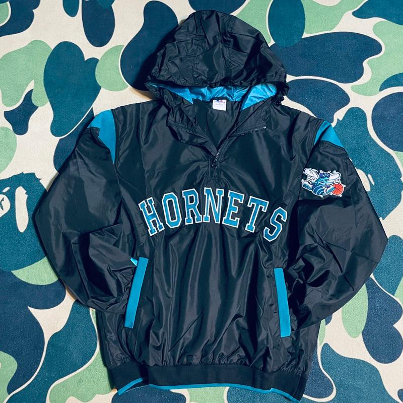 〔GroveStreet〕現貨 NBA HORNETS Jacket 西岸風格 🇺🇸🇺🇸 夏洛特黃蜂 套頭風衣 衝鋒衣