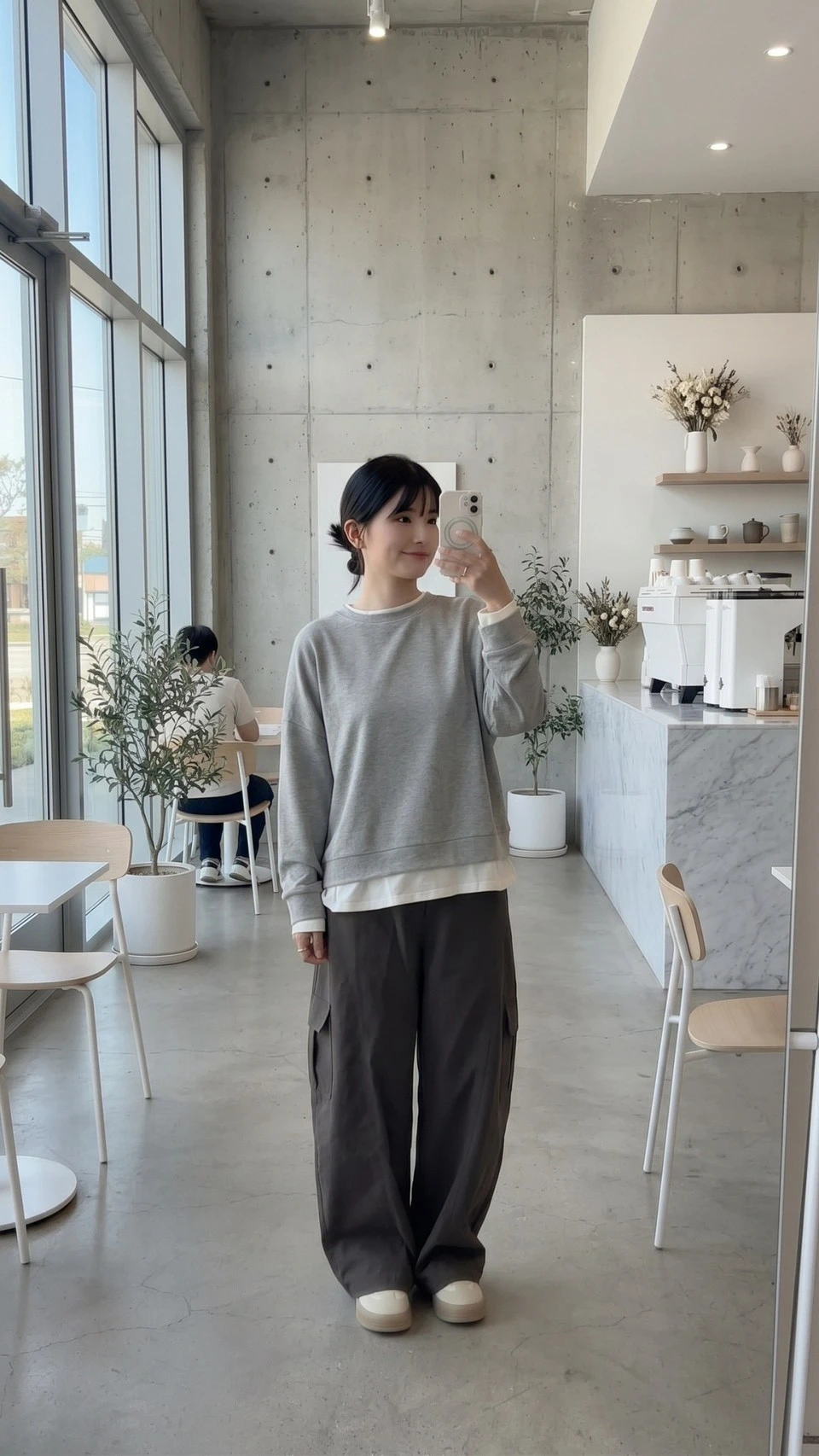 假兩件落肩大學T 8780UC
