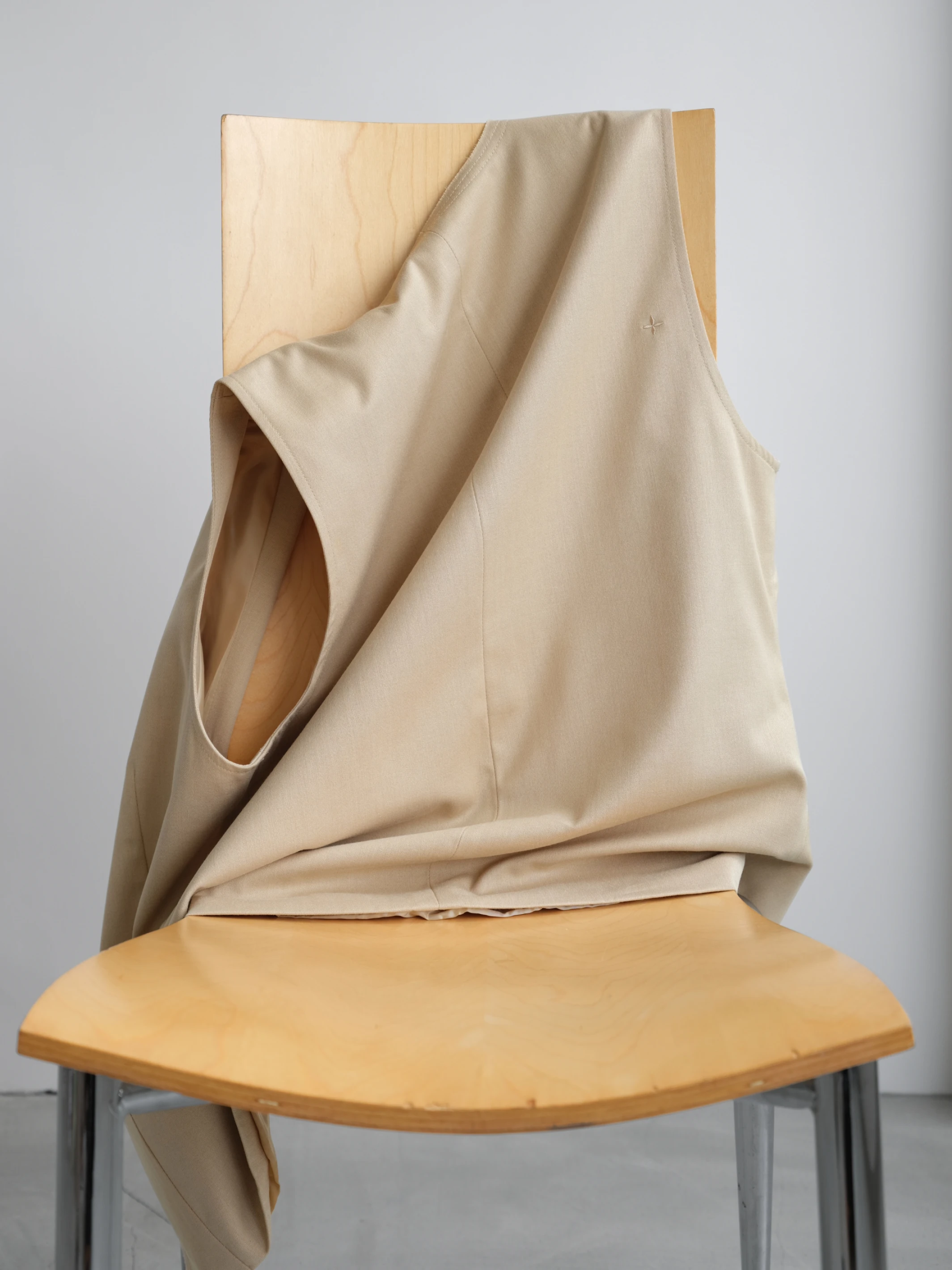 LoamBud Tailored Vest in beige