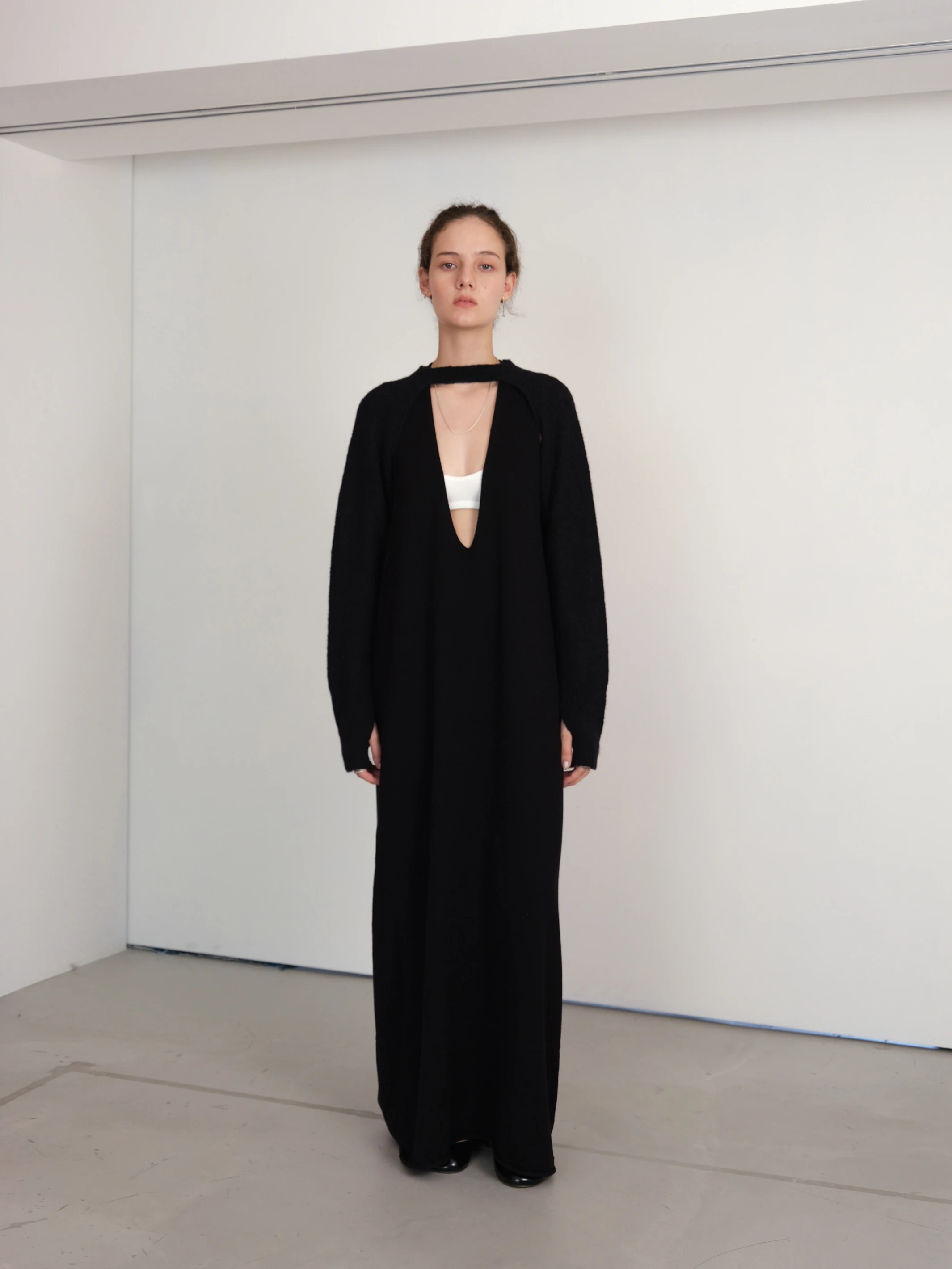 RawForm Wool-Blend Sleeves in black